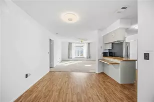 80 Circlewood Dr, Venice, FL 34293 - Photo 9