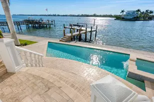 1500 Caribbean Dr, Sarasota, FL 34231 - Photo 15