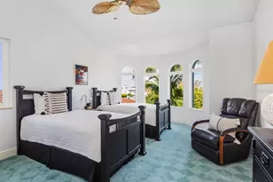 1500 Caribbean Dr, Sarasota, FL 34231 - Photo 29