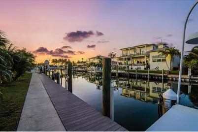 623 Concord Lane, Holmes Beach, FL 34217 - Photo 15