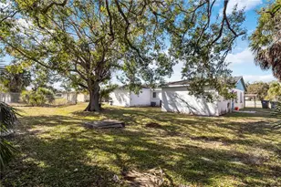 5801 8th St Ct E, Bradenton, FL 34203 - Photo 31