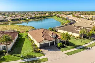 20655 Granlago Dr, Venice, FL 34293 - Photo 3