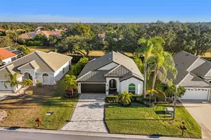 6861 Superior St Cir, Sarasota, FL 34243 - Photo 17