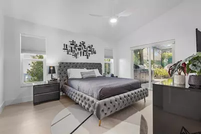 6861 Superior Street Circle, Sarasota, FL 34243 - Photo 11