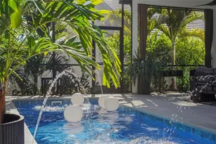 6861 Superior St Cir, Sarasota, FL 34243 - Photo 15