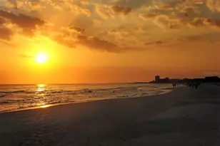 1125 W Peppertree Dr, Sarasota, FL 34242 - Photo 57