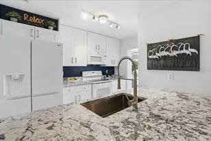 6530 Waterford Circle, Sarasota, FL 34238 - Photo 19