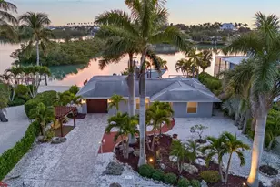 922 Casey Cove Dr, Nokomis, FL 34275 - Photo 11