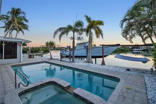 922 Casey Cove Dr, Nokomis, FL 34275 - Photo 1