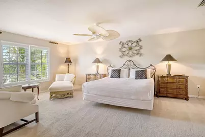 4931 Oxford Drive, Sarasota, FL 34242 - Photo 13