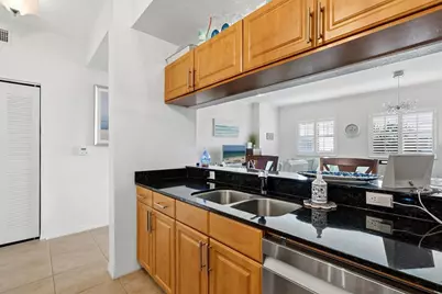 1064 N Tamiami Trail #1206, Sarasota, FL 34236 - Photo 15