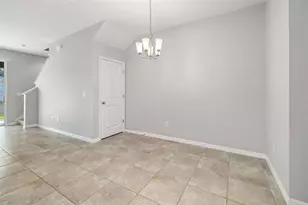 2647 Midnight Pearl Dr, Sarasota, FL 34240 - Photo 5