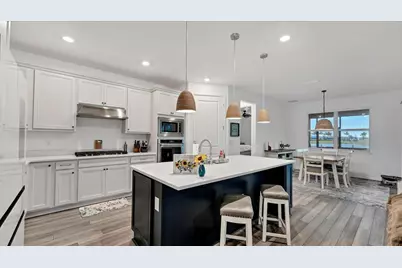 8705 Coastal Key Way, Parrish, FL 34219 - Photo 9