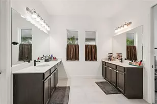 8294 Grande Shores Dr, Sarasota, FL 34240 - Photo 13