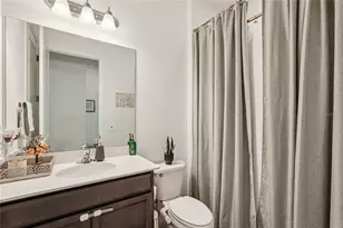 8294 Grande Shores Dr, Sarasota, FL 34240 - Photo 17