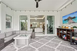 8294 Grande Shores Dr, Sarasota, FL 34240 - Photo 5