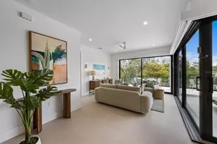 7003 Holmes Blvd, Holmes Beach, FL 34217 - Photo 19