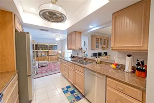 7402 9th Ave W, Bradenton, FL 34209 - Photo 9