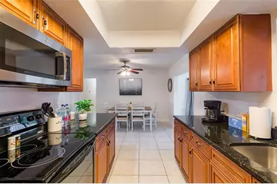 95 S Briggs Avenue, Sarasota, FL 34237 - Photo 11