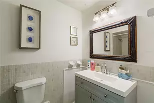 95 S Briggs Ave, Sarasota, FL 34237 - Photo 17
