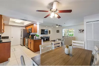 95 S Briggs Avenue, Sarasota, FL 34237 - Photo 13