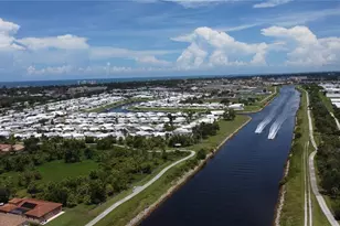 817 S Green Cir, Venice, FL 34285 - Photo 21