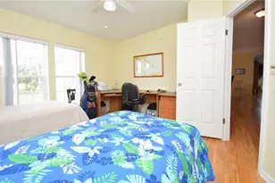 817 S Green Cir, Venice, FL 34285 - Photo 13