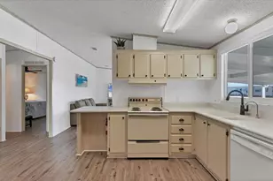 4507 13th St E, Ellenton, FL 34222 - Photo 9