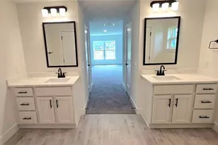 2239 N Biscayne Dr, North Port, FL 34291 - Photo 11