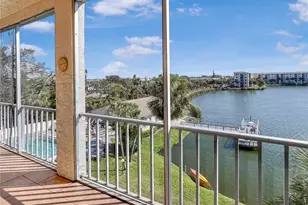 3424 Lake Bayshore Dr, Bradenton, FL 34205 - Photo 15