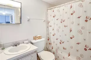 3424 Lake Bayshore Dr, Bradenton, FL 34205 - Photo 13