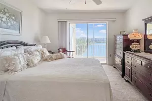 3424 Lake Bayshore Dr, Bradenton, FL 34205 - Photo 3