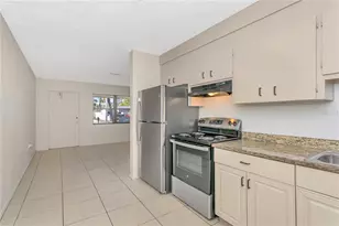 5615 24th St W, Bradenton, FL 34207 - Photo 7