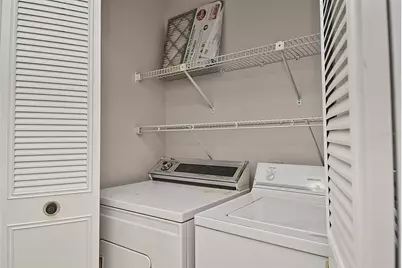 4058 Center Pointe Place #28A, Sarasota, FL 34233 - Photo 9