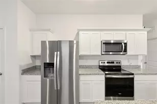 768 Sunlit Coral St, Ruskin, FL 33570 - Photo 11