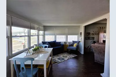 3320 Oakwood Boulevard S, Sarasota, FL 34237 - Photo 11