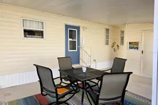 3320 Oakwood Blvd S, Sarasota, FL 34237 - Photo 5