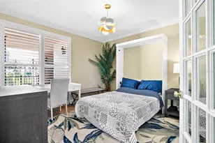 5420 Eagles Point Cir, Sarasota, FL 34231 - Photo 13