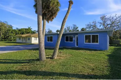 1906 2nd Avenue E, Bradenton, FL 34208 - Photo 1