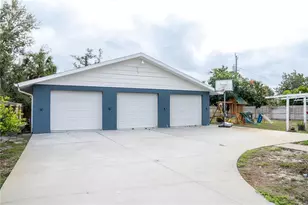 2107 6th St W, Palmetto, FL 34221 - Photo 17