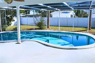 2534 Waneta Dr, Sarasota, FL 34231 - Photo 3