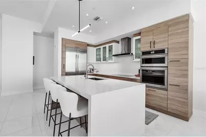 111 S Pineapple Avenue #1205, Sarasota, FL 34236 - Photo 9