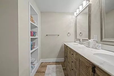 5408 Eagles Point Circle #302, Sarasota, FL 34231 - Photo 19