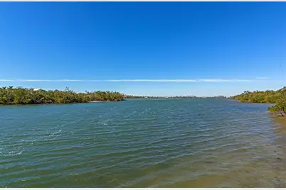 5408 Eagles Point Circle #302, Sarasota, FL 34231 - Photo 63