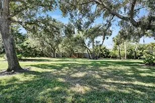 6120 Wilshire Cir, Sarasota, FL 34238 - Photo 39