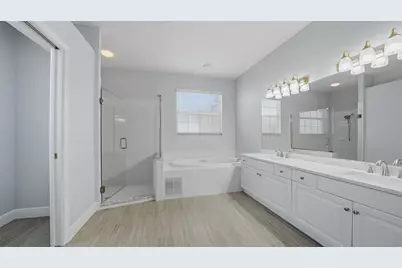 9402 Glen Abbey Lane, Sarasota, FL 34238 - Photo 41