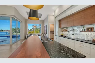 1739 Little Pointe Circle, Sarasota, FL 34231 - Photo 21