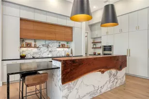 1739 Little Pointe Cir, Sarasota, FL 34231 - Photo 21