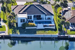 1739 Little Pointe Cir, Sarasota, FL 34231 - Photo 45