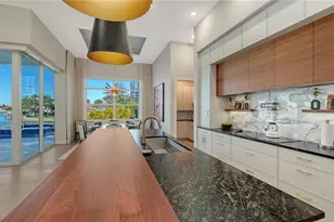 1739 Little Pointe Cir, Sarasota, FL 34231 - Photo 23